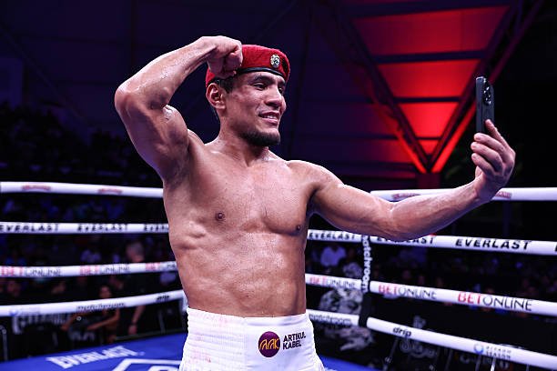 Matchroom Муроджон Аҳмадалиев — Наоя Иноуэ жангини эълон қилди