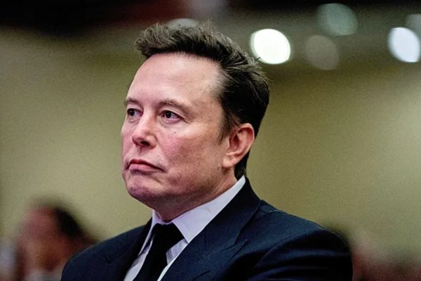 Маск Қозоғистонга ёрдам таклиф этди