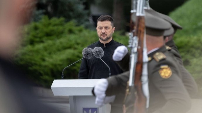 "Украина Россияга зарба бериш учун АҚШнинг рухсатига муҳтож эмас"