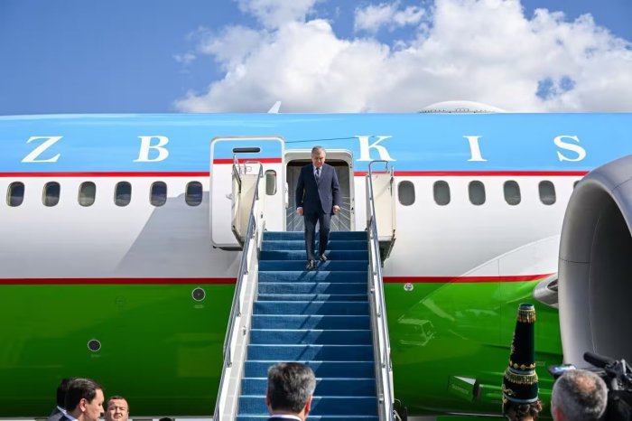 Shavkat Mirziyoyev amaliy tashrif bilan Qozog‘istonga keldi