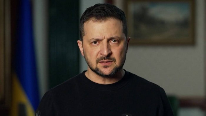 Zelenskiy Rossiyaning halok bo‘lganlar jasadini yig‘ib olish uchun 2-3 kunga o‘t ochishni to‘xtatish taklifini tanqid qildi.