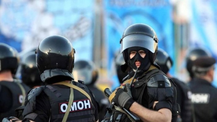 Россияда ўзбекистонлик ва бангладешлик ишчилар оммавий муштлашди