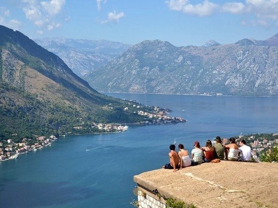 Chernogoriya 130 mamlakat uchun chegaralarni ochdi