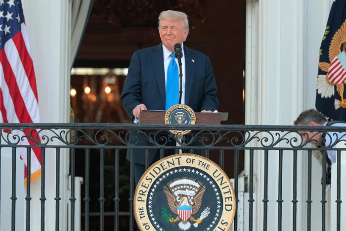 Tramp Szinpin bilan gaplashganidan keyin Tokioni vazminlikka chaqirdi