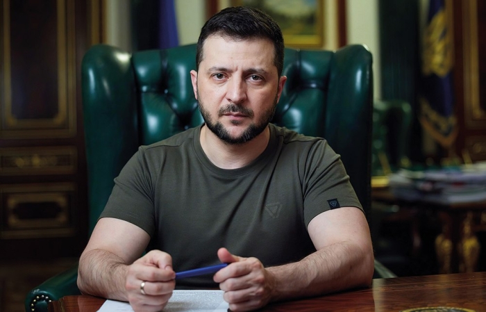 Зеленский мудофаа харажатларини оширишни назарда тутувчи қонун лойиҳасини имзолади