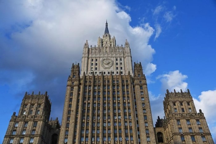 Россия ТИВ Арманистон ва Озарбайжон раҳбарларининг АҚШдаги учрашувига изоҳ берди