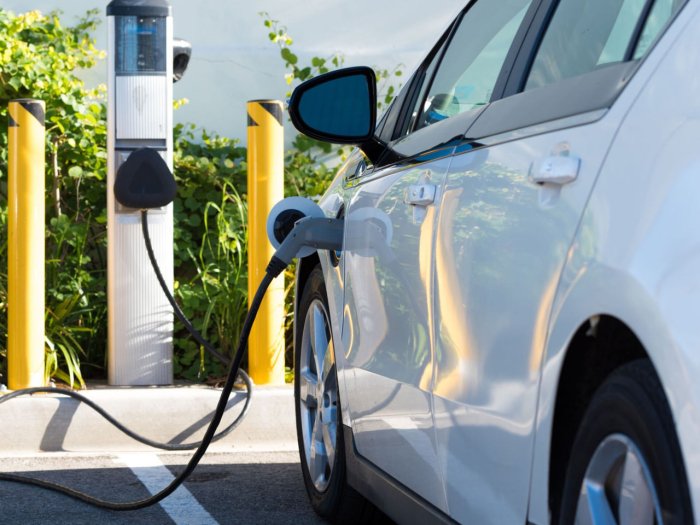 O‘zbekistonda elektromobil quvvatlash stansiyalari soni 1400 taga yetdi