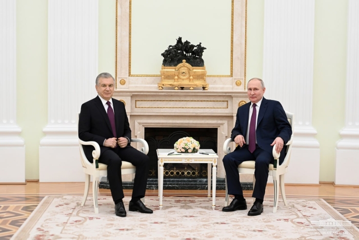 Шавкат Мирзиёев Владимир Путин билан учрашди. Путин Мирзиёевни табриклади
