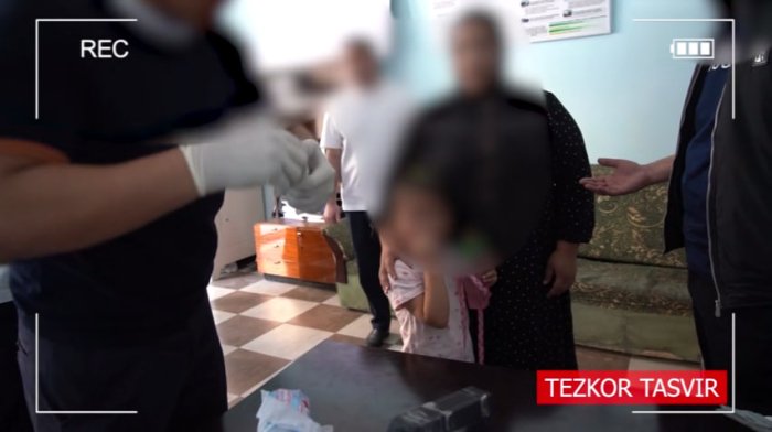 Andijonda "yigiti"ning intim videolarini tarqatib, pul ishlamoqchi bo‘lgan ayol qo‘lga olindi