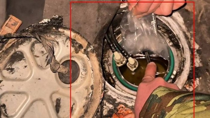 Farg‘onada mashinasining yonilg‘i bakida narkotik va psixotrop vositalarni o‘tkazmoqchi bo‘lgan shaxs ushlandi