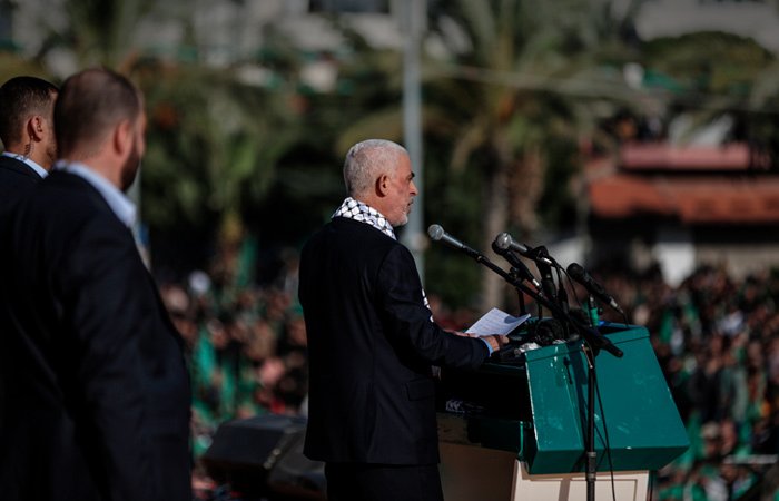 Qatardagi HAMAS yetakchilari namozga telefonlarsiz borishganligi sababli Isroil hujumidan omon qolgan bo‘lishi mumkin