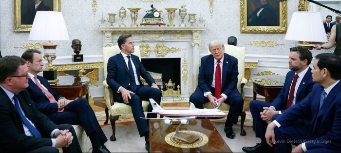 "Агар мен Путинни ўрнида бўлганимда ўйлаб кўрардим ва музокара столига ўтирардим "