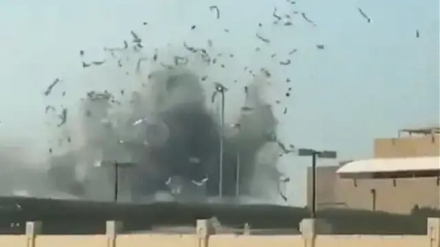 Эрон куч ишлатиш таҳдиди остида музокараларни рад этди ва АҚШнинг ҳаракатларини жиноят деб билади