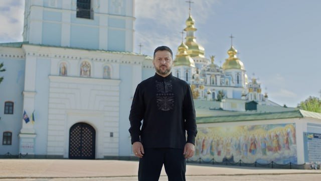 «Руслар бизни кичик ука деб ҳисоблашди, аммо ҳаёт исботлади: биз уларга бегонамиз», — Зеленский