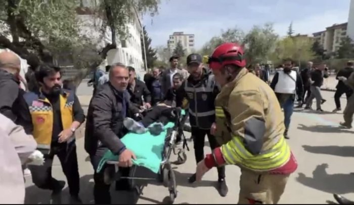 Туркиядаги яна бир мактабда отишма содир этилди: қурбонлар бор