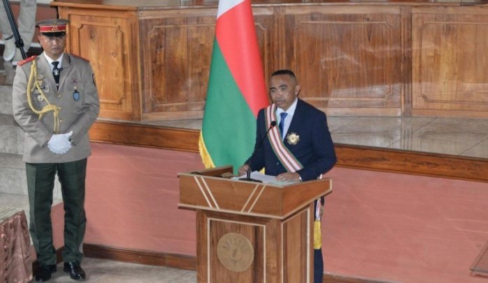 Madagaskardagi harbiy to‘ntarishdan so‘ng polkovnik Maykl Randrianirina mamlakatning yangi prezidenti deb e’lon qilindi 