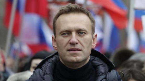 Navalniy komadan chiqdi