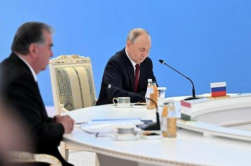 Putin «Oreshnik» raketa tizimini ceriyali ishlab chiqarish boshlanganini ma’lum qildi