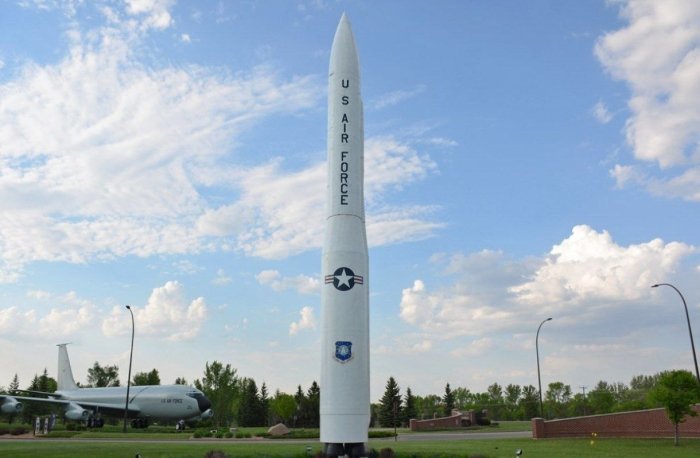 AQSh Trampning ko‘rsatmasidan keyin qit’alararo ballistik raketa sinoviga tayyorlanmoqda