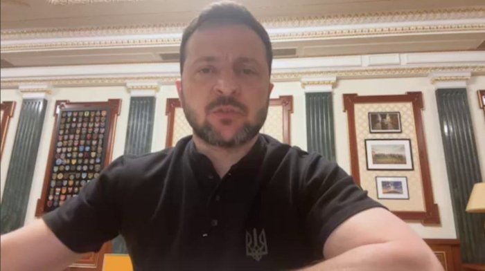 Ruslar paradining o‘tkazilishi so‘roq ostida qolganidan xavotirda, bu o‘rinli xavotir — Ukraina prezidenti 