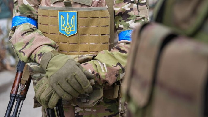 Украина Қуролли Кучлари жангарилари ротация йўқлиги сабабли қўмондонларнинг буйруқларига бўйсунишдан бош тортмоқда