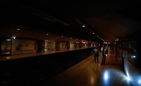 Португалияда 56 мингдан ортиқ одам электрсиз қолди