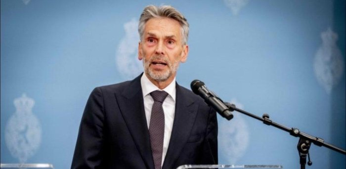 Niderlandiya bosh vaziri iste’foga chiqishini e’lon qildi