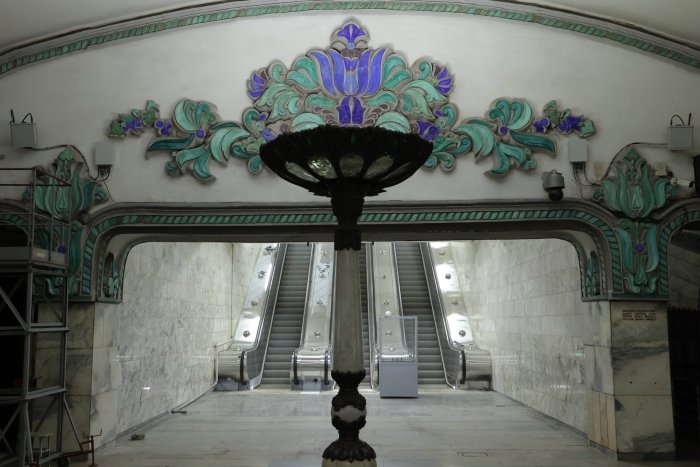 “Ҳамид Олимжон” метро бекатидаги эскалаторлар қачон ишлайди?