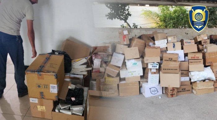 Наманганда сифати кафолатланмаган дори воситалари савдога чиқарилишининг олди олинди