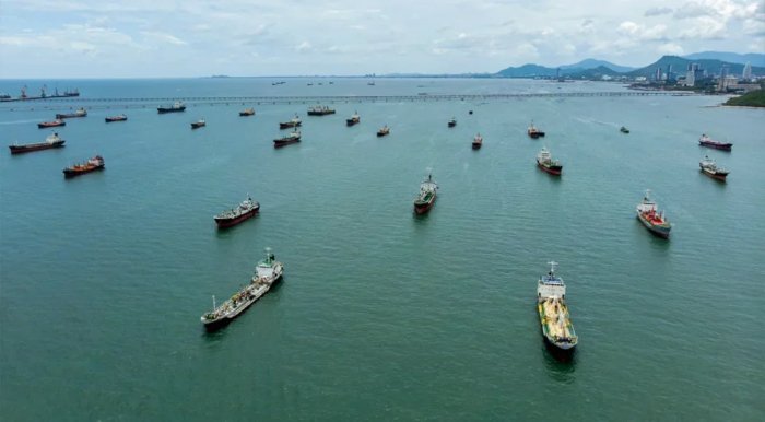 Arab mamlakatlari Hormuz bo‘g‘ozi ochilgandan so‘ng neft yetkazib berishni qayta tiklashga tayyor