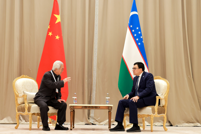 Xitoy milliy kengashi O‘zbekistonni chang va qum bo‘ronlariga qarshi kurashda qo‘llab-quvvatlaydi