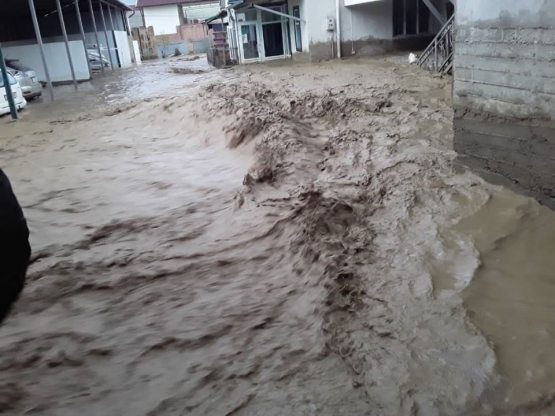 Batafsil: Qirg‘izistonga ham dahshatli sel keldi (VIDEO)
