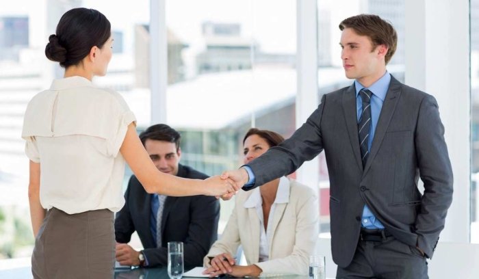 Marsliklar va veneraliklar: kasbiy munosabatlar psixologiyasi