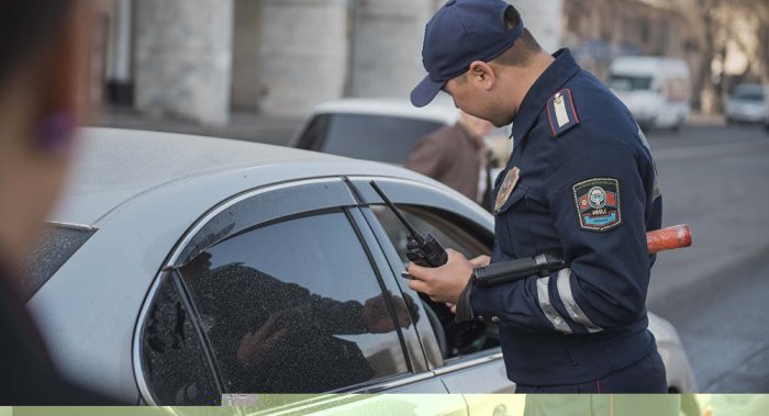 Qirg‘izistonda polisiya xodimlarini videoga olish va obro‘sizlantirish maqsadida ijtimoiy tarmoqlarga joylash taqiqlanishi mumkin