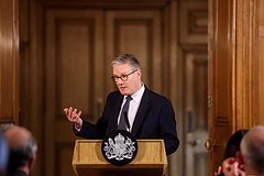 Britaniya vazirlari bosh vazirga qarshi fitna tayyorlamoqda