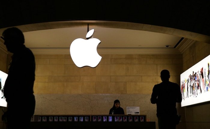 Apple Трамп босими остида АҚШга 100 млрд доллар сармоя киритади