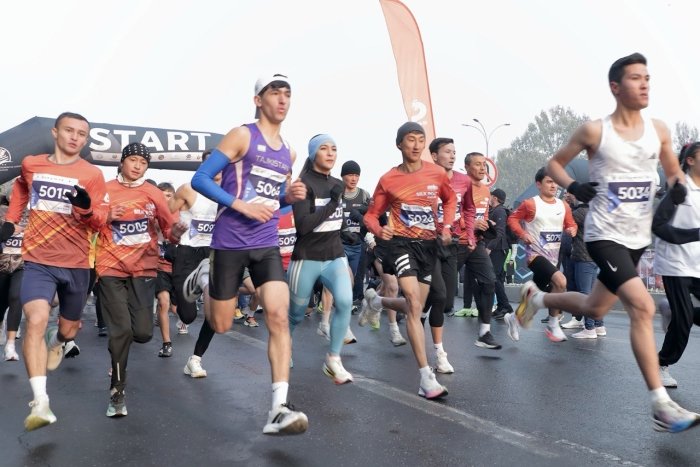 Андижонда "Silk Road" оммавий югуриш мусобақаси бўлиб ўтди