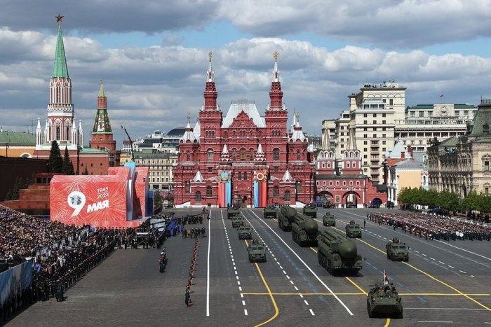 Siyosatchi: Ukraina 9 mayda Rossiya uchun «sovg‘a» tayyorlayotgan bo‘lishi mumkin