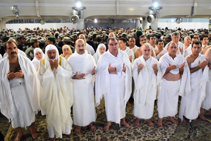 Жамоатчилик аниқлик киритишни кутмоқда: Эмомали Рахмон билан боғлиқ вазият ҳақида нималар маълум?