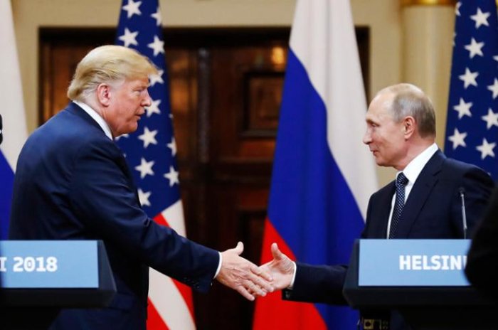 Трамп Зеленский ва Путин "бир-бири билан келишиб олишлари" кераклигини айтди