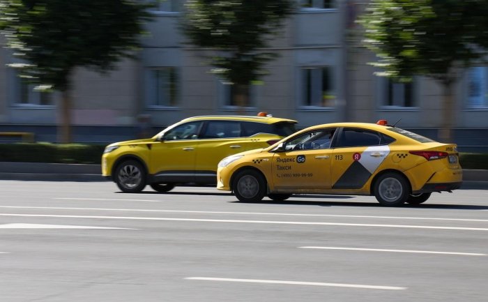  Rossiyada 2024 yil oxirigacha taksi haydovchilarining taqchilligi 130 ming kishini tashkil qiladi