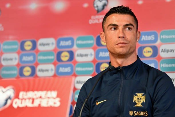 Роналду Португалиядаги энг қиммат уйни сотиб олди