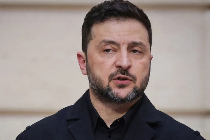 Олий Рада депутати - Зеленский ҳақида: "Бу мини-диктатура ва масхарабозликка чек қўйилиши керак"