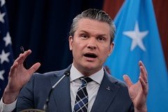 AQSh Eronning suv osti kemalari flotini yo‘q qildi