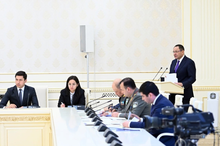 Йиғилишда “Ёшлар дафтари” жамғармаси маблағларини ишлатиш тизими ҳам ўзгариши маълум қилинди