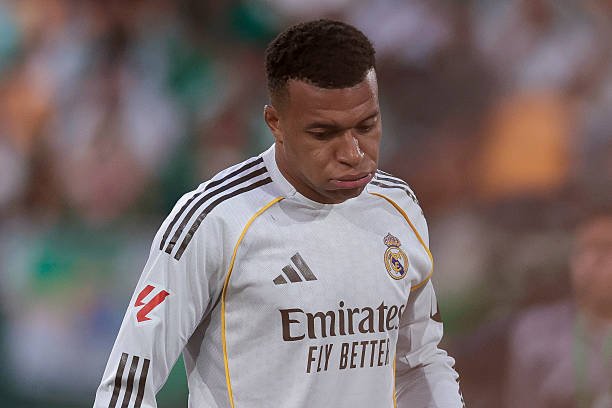 Mbappe "Santyago Bernabeu"dagi hushtaklardan charchadi