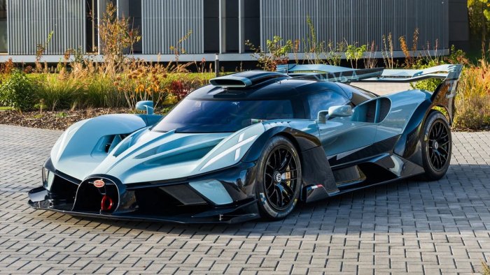 Bugatti 6 million dollarlik avtomobil yaratdi (foto)