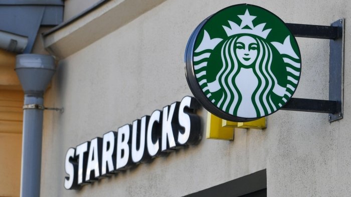 Kaliforniyalik erkak Starbucks choyi uchun sudda 50 million dollar yutib oldi