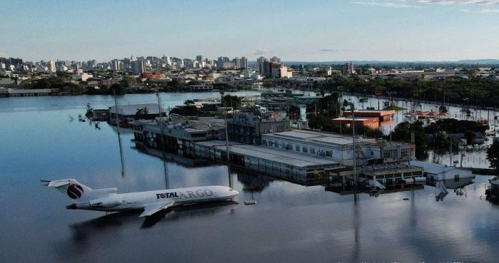 Braziliyada kuchli yomg‘ir tufayli Portu-Alegri aeroportini suv bosdi