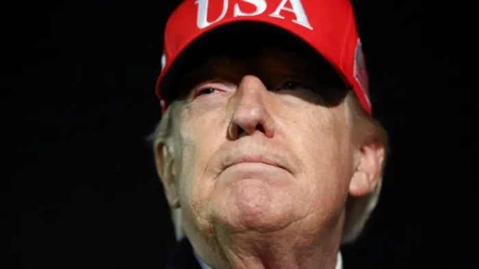 Трамп янги глобал савдо урушига тайёргарлик кўрмоқда